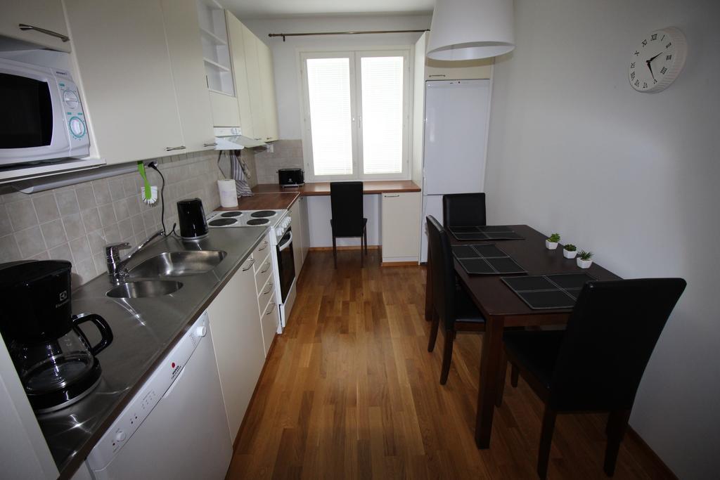 Majoitusykkoenen Apartman Raahe Szoba fotó